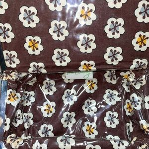 Vera Bradley Slate Blooms make up case.